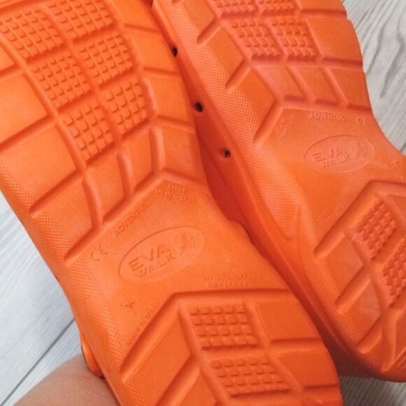 -3688)  Eva Walk Comfortable and Durable Clogs Sz 7.5 (Men's) - 10 (Women's) - Picture 6 of 15